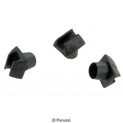 Nose emblem clips (3 pieces)