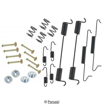 Brake shoe mounting kit rear, including tension springs