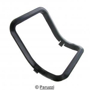 Gearshift lever boot frame