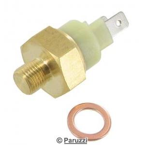 Coolant pipe thermal switch