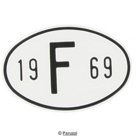 Chapa de nacionalidade: F 1969